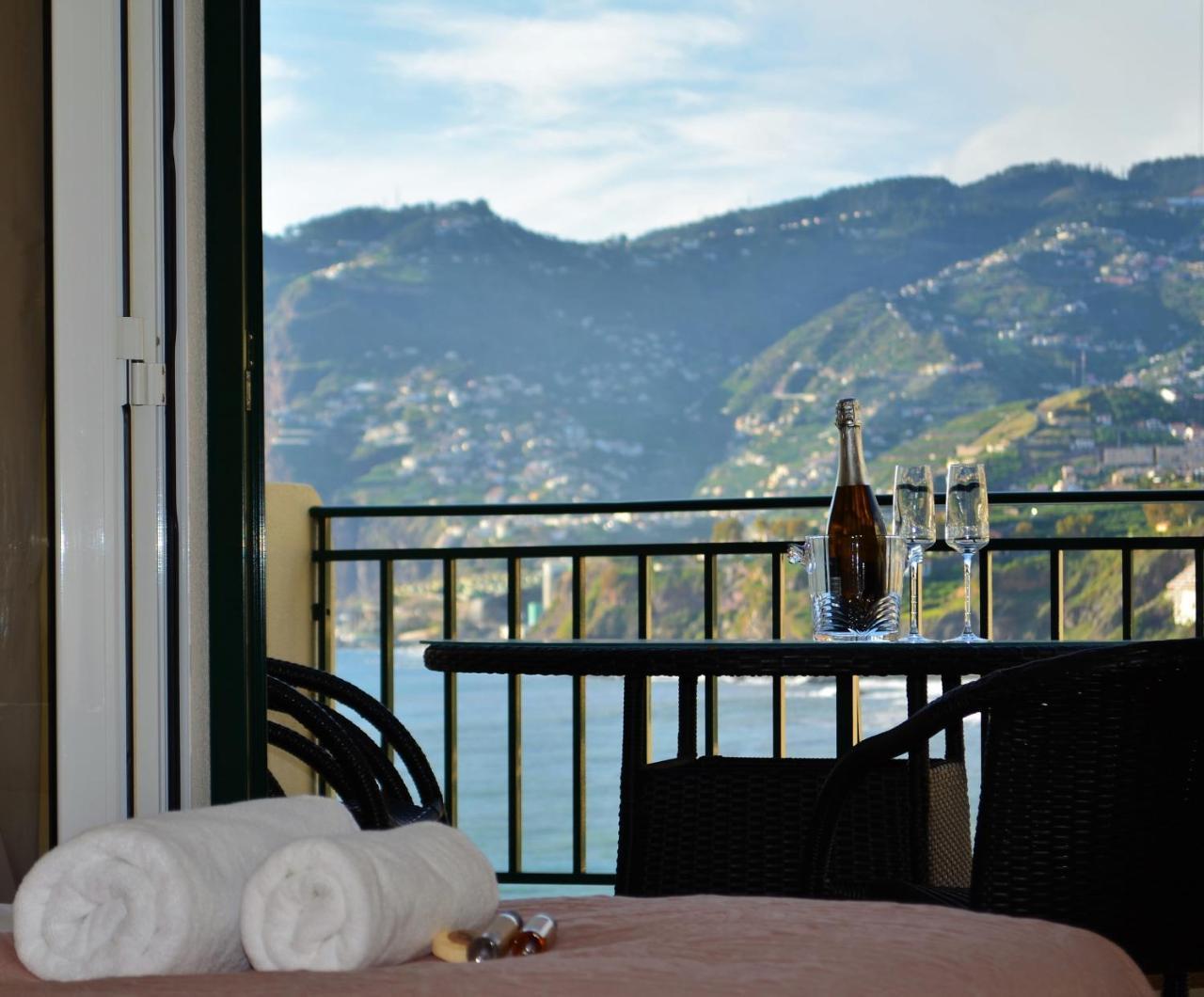 Golden View By Madeira Sun Travel Lägenhet Funchal  Exteriör bild